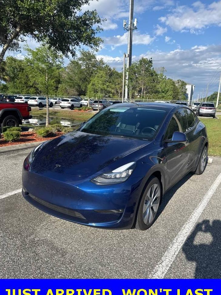 TESLA MODEL Y 2023 7SAYGDEE1PA117706 image